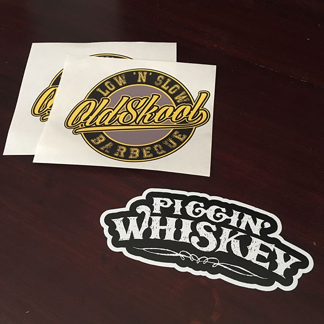 STICKER LOVE from @pigginwhiskey & @oldskoolbbq - Thanks crew.. they went straight on to the ‘Wall of Que’ 🏻