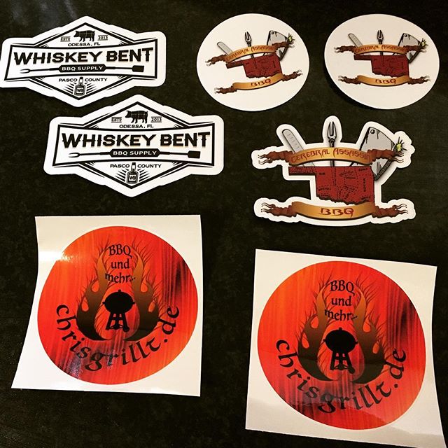 STICKER LOVE from @whiskeybentpasco / @prettyinthekitchen & @cerebralassassinbbq & @chrisgrillt.de - they’ll go straight to the ‘Wall of Que’.. Cheers 🏻