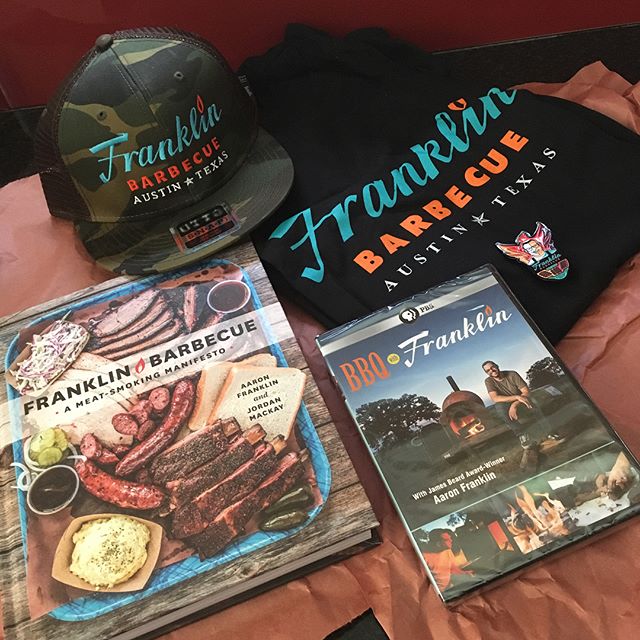 Just got home from work and found a parcel on the door step.. thank you BIG TIME @franklinbbq - it’s all bloody amazingly good !! Can’t wait to sink my teeth in to the book and DVD.. and will be repping in T-Shirt and Cap tonight.!! Thanks again crew.. especially landing it all on Australian Shores.. 🏻🏻🏻