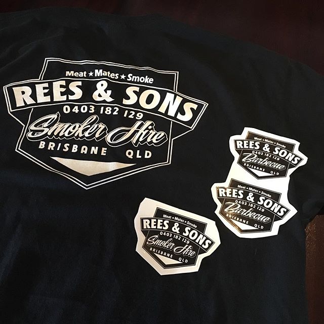 BIG LOVE to @rees_sons_smokerhire  for the killer T-Shirt and stickers Gift. I already wear the tee often and the stickers will go on the wall.. good people doing great work.. hit them up.,! Cheers crew.. 🏻🏻