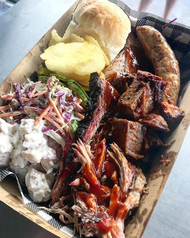 Sunday.. come make me sweat.. service from 9:30am till 2pm 🏻 #Repost @lownslowmeatco・・・SUNDAY LUNCH, get your laughing gear around a bbq box! Bbq from 9.30am. #lownslowmeatco