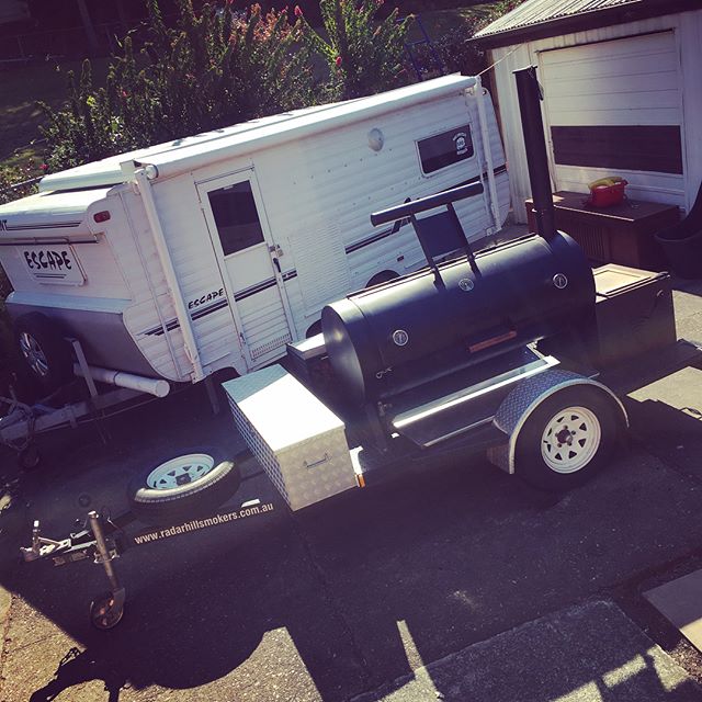 Welcome to your new home pretty lady..! Yes, Yes, Yes.. I finally scored myself a 24”  @radarhillsmokers Trailer 🏻 - BIG thanks to @nobull_bbq for entrusting me to look after her from here on (I know you didn’t really want to let her go!?) and thanks for passing on all the @bradkingsfirewood ironbark.. and MASSIVE love to my amazing wife who continues to support my BBQ addiction (let’s not start counting all the smokers!?). Can’t wait to put her to good use.. especially on a big job this coming Sunday..! #hewhodieswiththemosttoyswins #radarhillsmokers #radarhillsmoker #radarhill