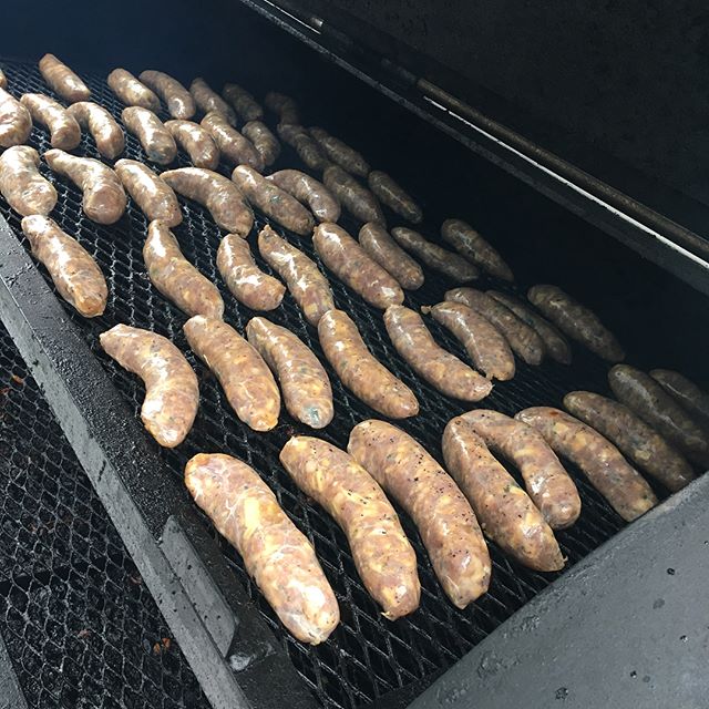 Wet, wet, wet.. so come get some Killer BBQ.. I’ve just loaded our Pork, Jalapeño & Cheddar Sausage in to the Smoker.. so come grab one in a BBQ Box.. or get us to knock up one on a roll with Sauce & Slaw.. Yumm... 9:30 till 2pm @lownslowmeatco !!!