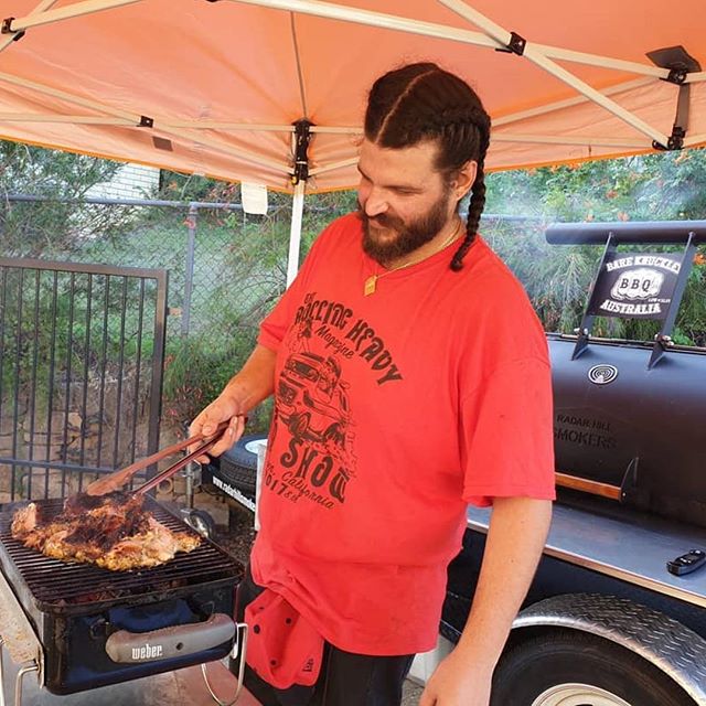 Had a bit of fun on Saturday with @willmurderface running a smoke and reverse searing some Greek Styled/Flavored Spatchcocked Chicken.. it was freaking amazing.. think awesome flavored chicken for Kebabs or soft shell tacos.. hells yes., 🏻