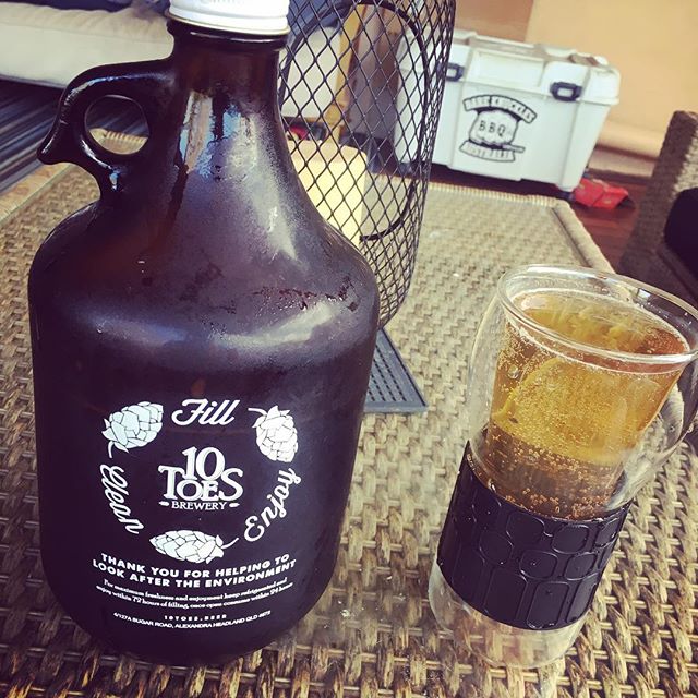 Thanks to @10toesbeer for my Growler.. kicking back on the Deck this afternoon and enjoying the Longboard Lager..! Apparently you’ve got to drink it within 24 hours of opening.. ok., I’ll do what’s needed !? 🏻