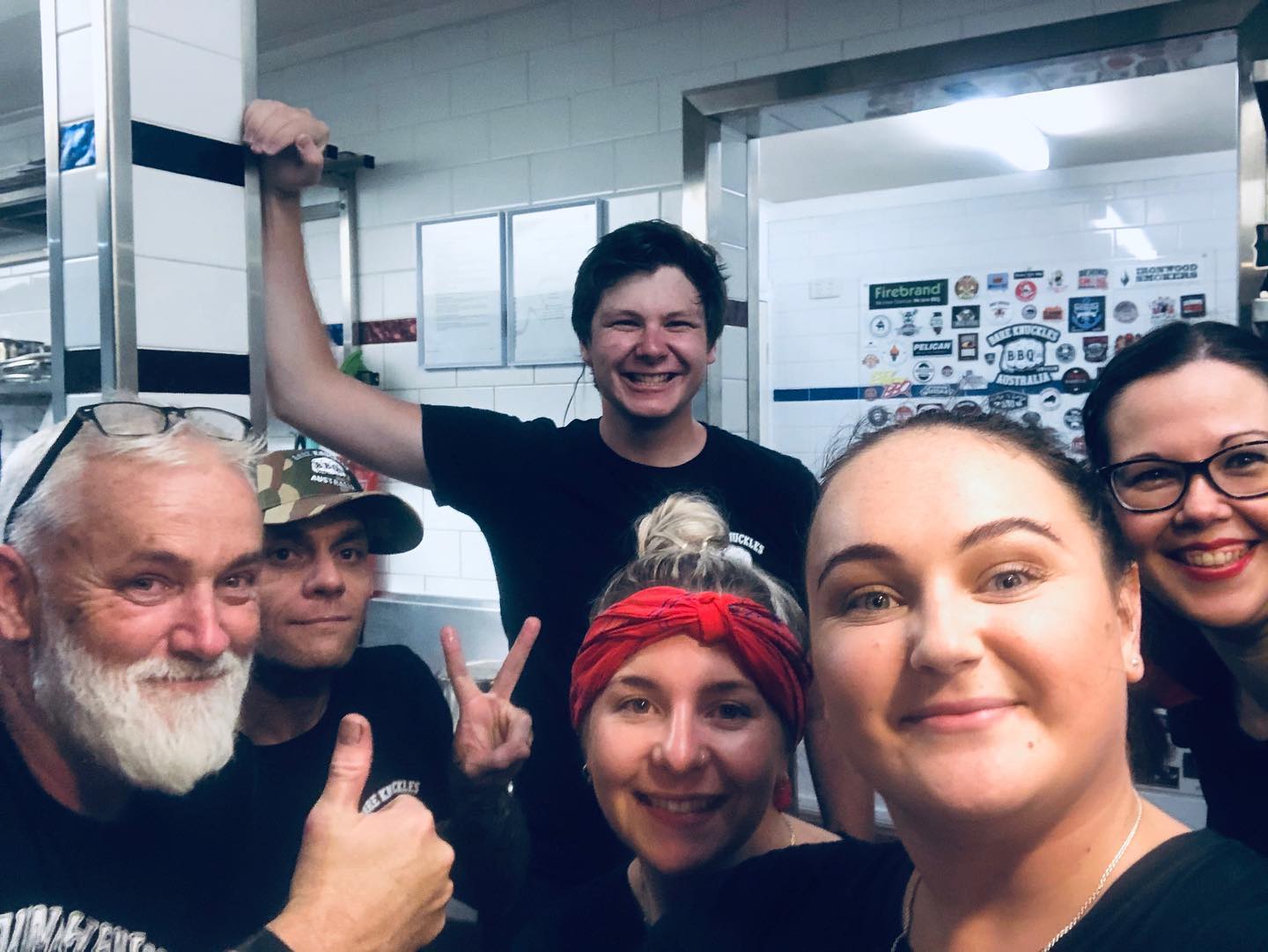 BIG LOVE to this crew.. and my amazing wife @me_kirst.. and to all who have ‘smashed’ us for the last two days.. it’s mind blowing !? So far over 2 days we’ve consumed over 20 briskets and 16 pork butts.. don’t even get me started on Pork Ribs, Wings, hotlinks, Mac n cheese and our amazing brisket smash burgers !!! Add to that I now get to spend the night at the shop smoking thru the night so we can serve you tomorrow!! Be gentle., love to all !!!! It’s humbling.,, thanks again ! Jamie & Kirsten Day 🏻 #realbbq #woodfired #noplugstobefound