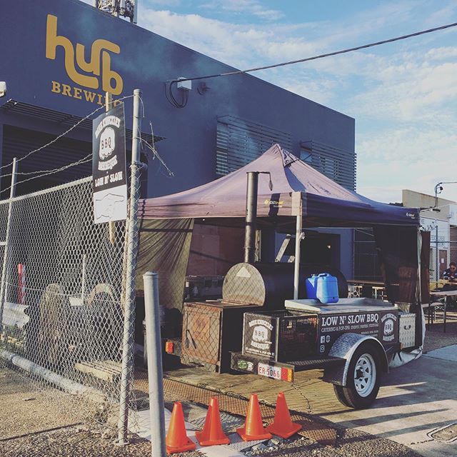 BBQ is ‘on’ at @hubbrewing - Geebung - right next to the train station - here till 8pm., or Sold Out..! Come at me.. 🏻