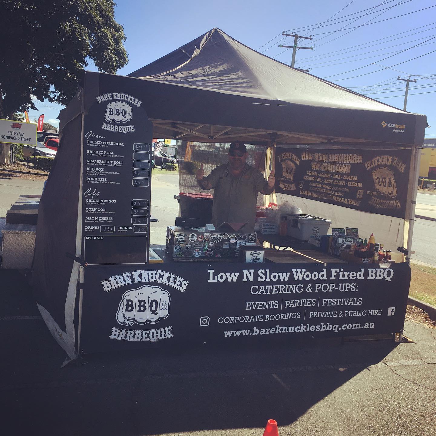 “The new look” (banner, menu board and updated signage on the truck) , thanks to Tony of @torksigns for his A1 service as always..! 🏻