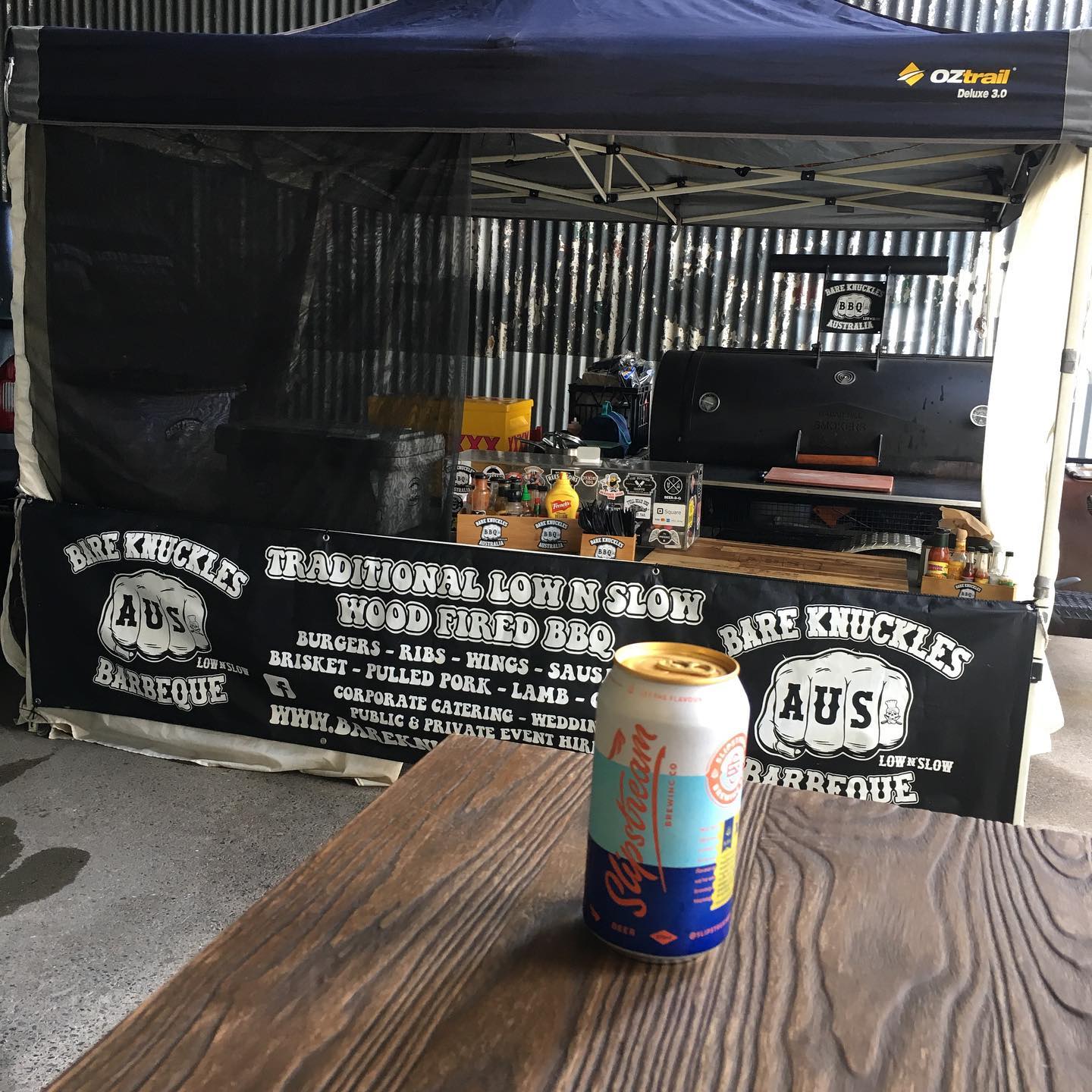 Getting setup at @slipstreambrewing for a great Friday night service - from 4pm - Beers, BBQ & Live Music by Steve Payne 🏻 - Plenty of undercover seating and heaters.. Come on down !! 94 Wilkie St, Yeerongpilly -#lownslow #lownslowbbq #barbeque #barbeqcue #brisket #pork #lamb #chicken #ribs #vego #itsgoodbbq #brisbane #bareknucklesbbq