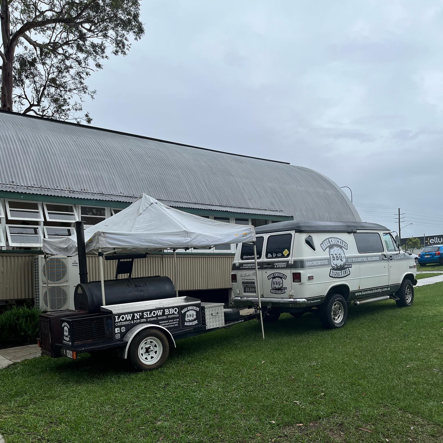 Rain, Hail, or Shine.. was great to put on lunch for my friends at @everyvets today - such a great group of peoples.. 🏻#lownslow #lownslowbbq #barbeque #barbecue #itsgoodbbq #brisket #pork #lamb #chicken  #brisbane #queensland #australia #sleepwhenimdead #allinnbrewingco #traditionalbbq #bareknucklesbbq #bareknucklesbarbeque #bareknucklesbarbecue #bareknucklesbbqaus #bareknucklesbbqaustralia #bareknucklesbarbecueaustralia #barknucklesbarbecueaus #bareknucklesbarbequeaus #bareknucklesbarbequeaustralia #ubereats #meathustler